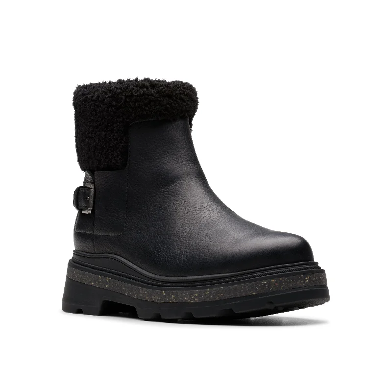 Women's Clarks Hencroft Madi Waterproof Color: Black